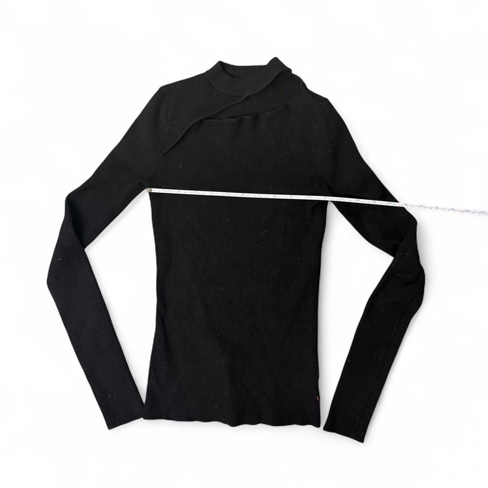 NWOT womens Anna Chicribbed knit long sleeve top with cut‎ out fits size S - Picture 3 of 7